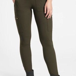 Athleta Headlands Hybrid Cargo II Tight Sz 4